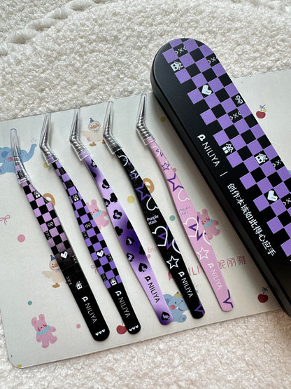NILIYA Checkboard Dolphin&Feather