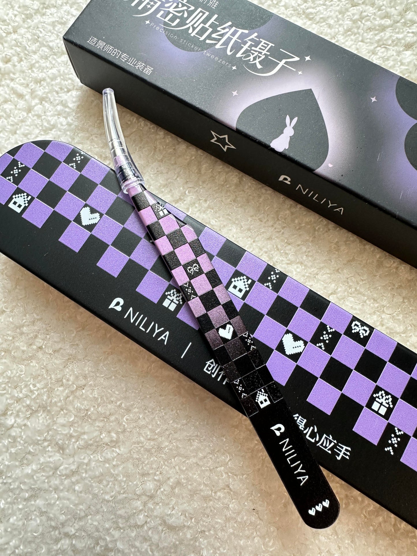 NILIYA Checkboard Dolphin&Feather